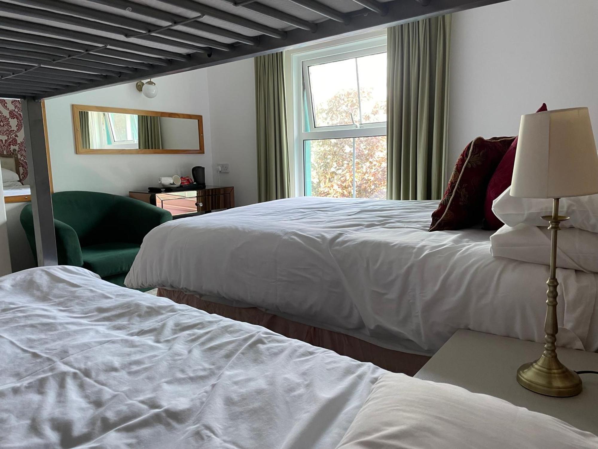 Keats Green Hotel شانكلين المظهر الخارجي الصورة